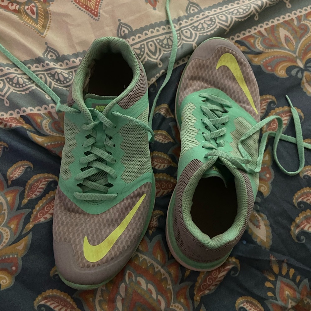 Nike shoes